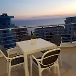 Dani's * Sarandë