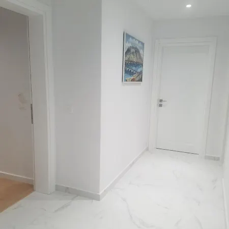 Dani's Apartment *