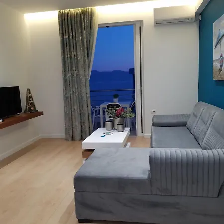 Dani's *