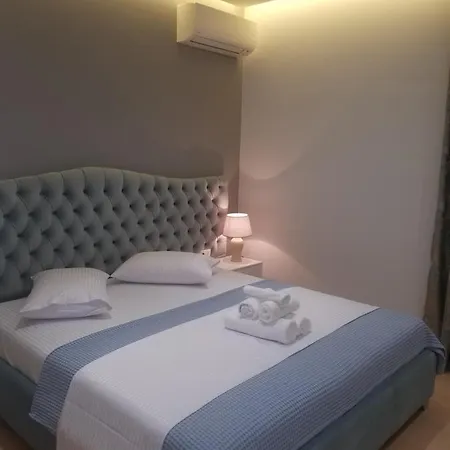Dani's Apartment *